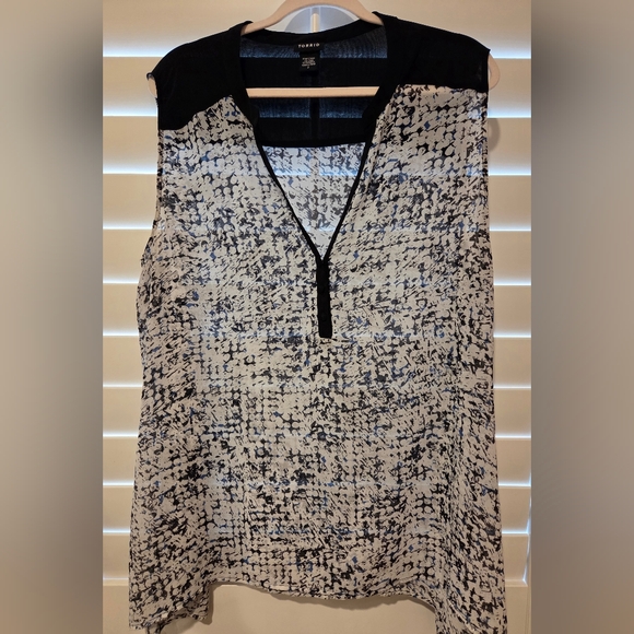 Torrid Sheer Sleeveless Blouse - Picture 2 of 5